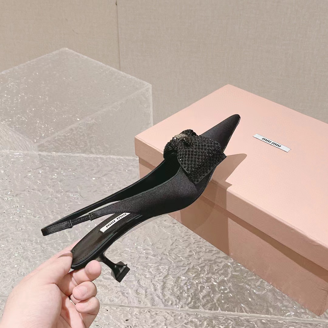 M1UM1U 高品質ポインテッドトゥボウハイヒール【50％割引+送料無料】