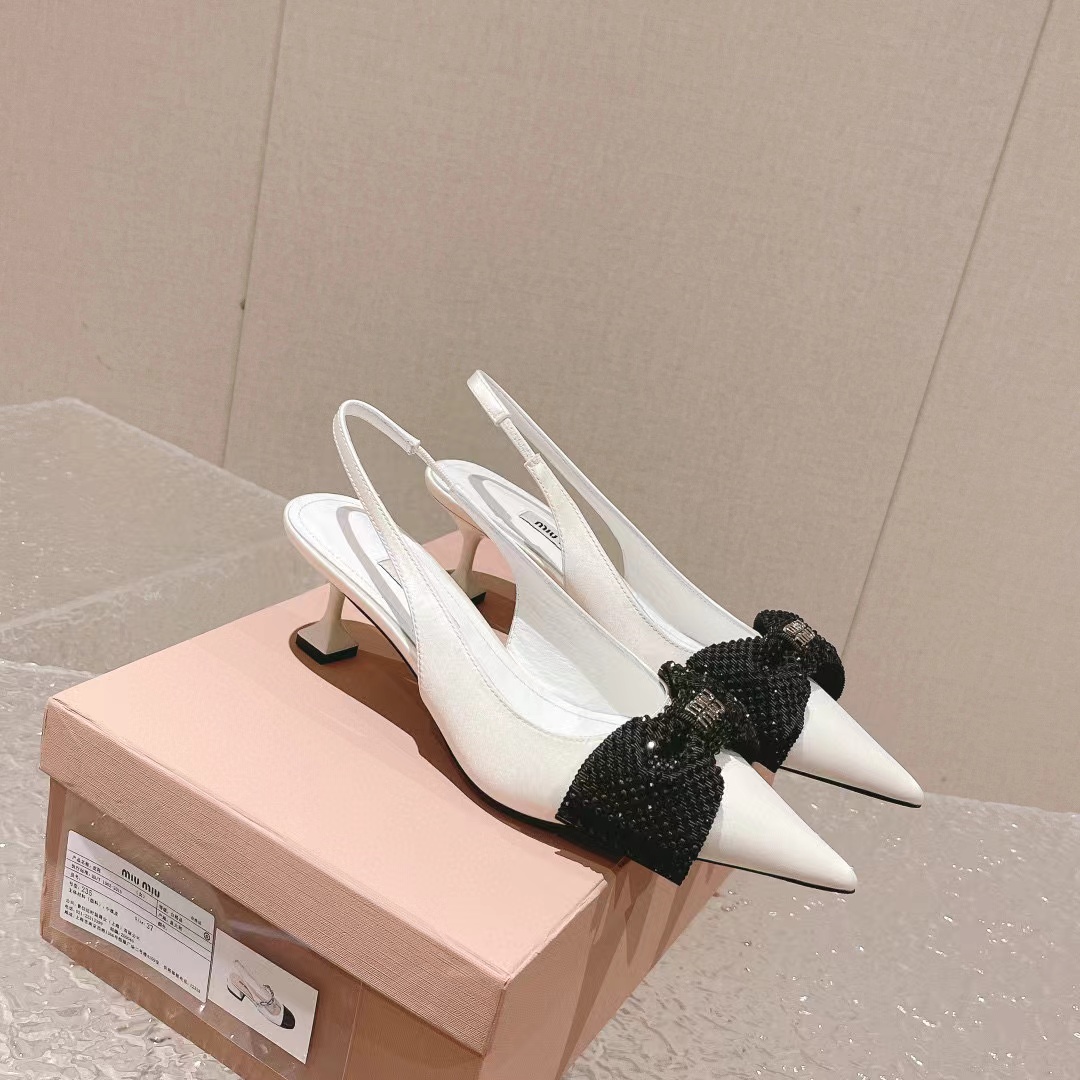 M1UM1U 高品質ポインテッドトゥボウハイヒール【50％割引+送料無料】