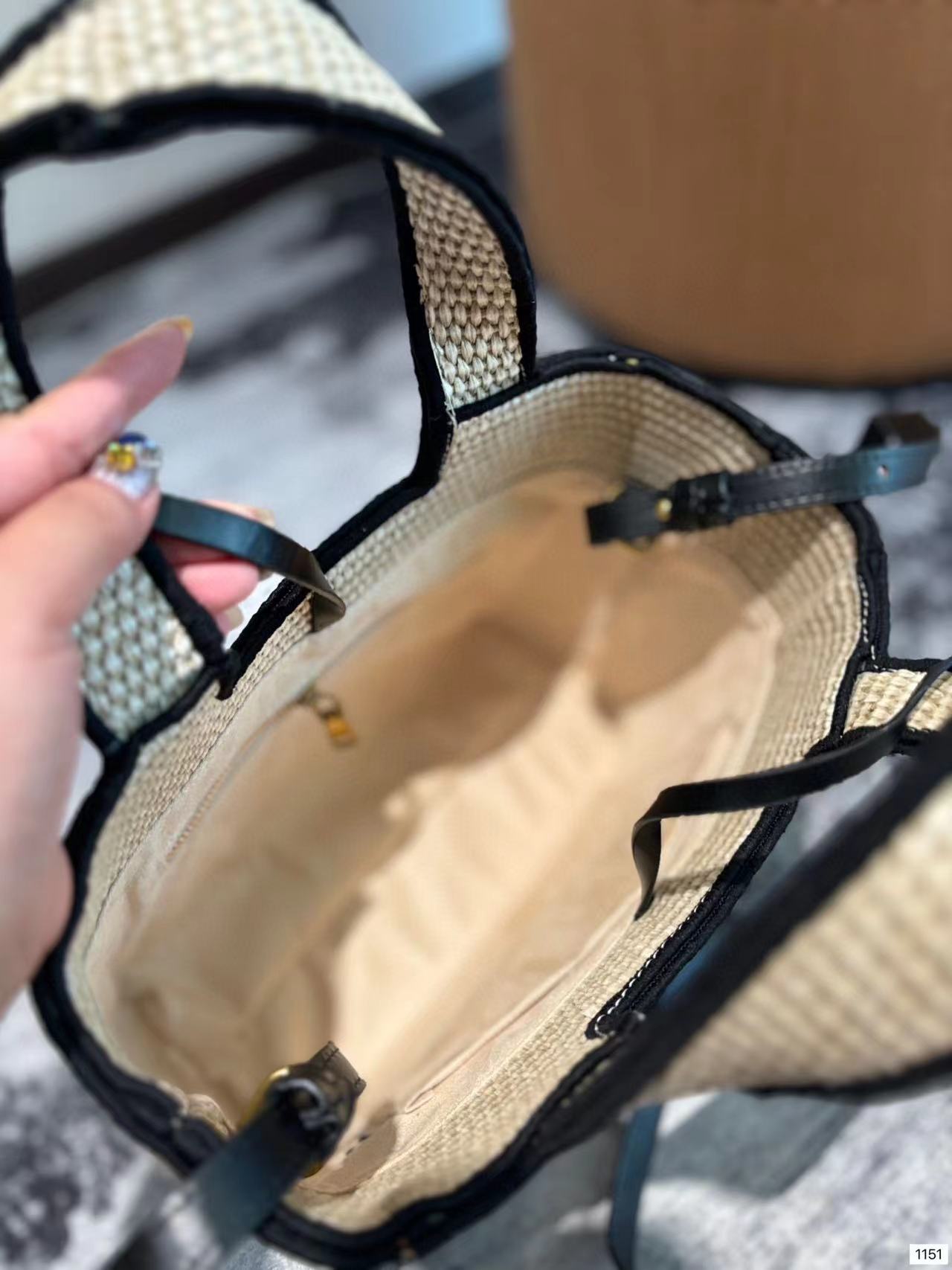 L0WEW 刺繍入りウーブントートバッグ【50％割引+送料無料】