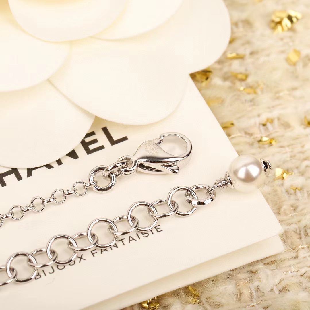 CHANE1 ダブルCロゴパールブレスレット【50％割引+送料無料】