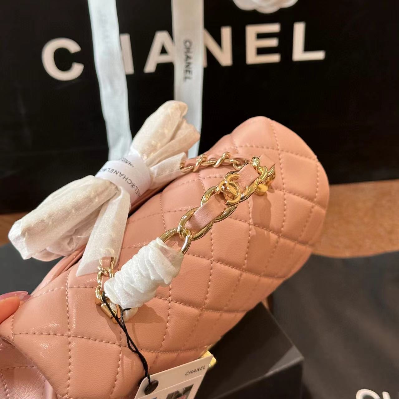 CHANE1 メタルチェーンハンドバッグ【50％割引+送料無料】