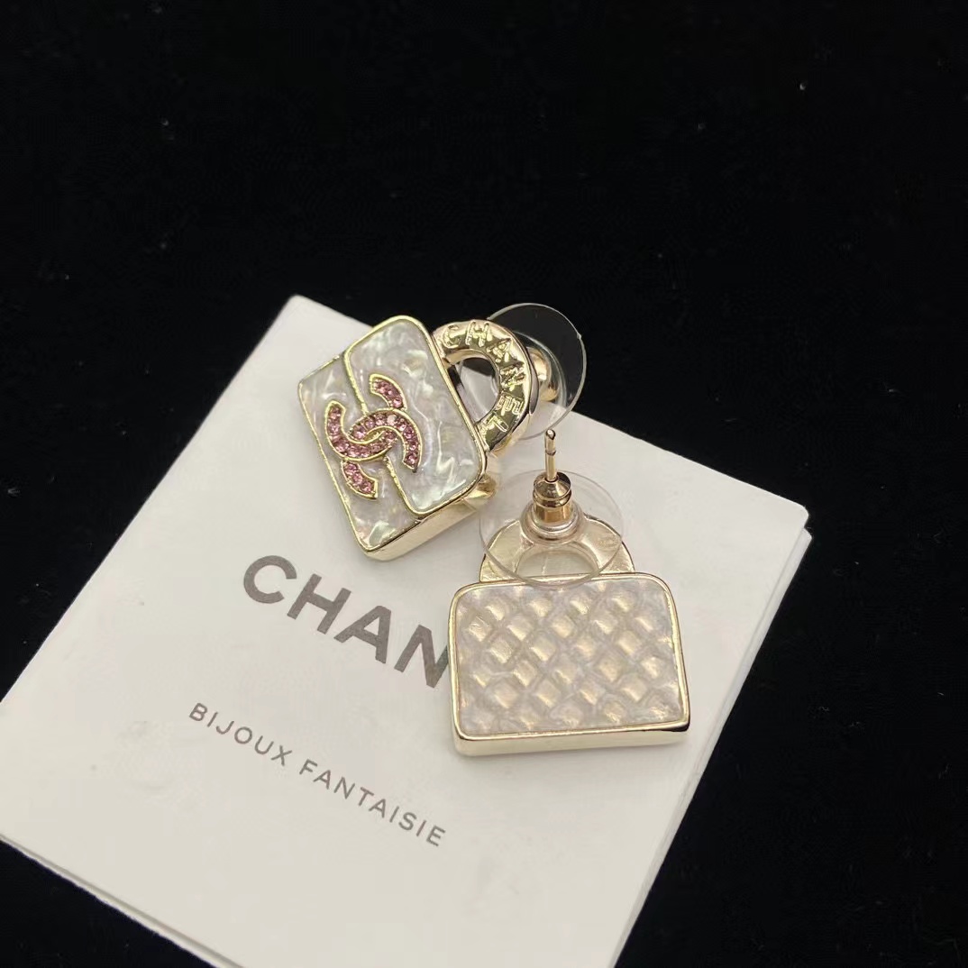 CHANE1 ダブルCバッグタイプピアス【50％割引+送料無料】