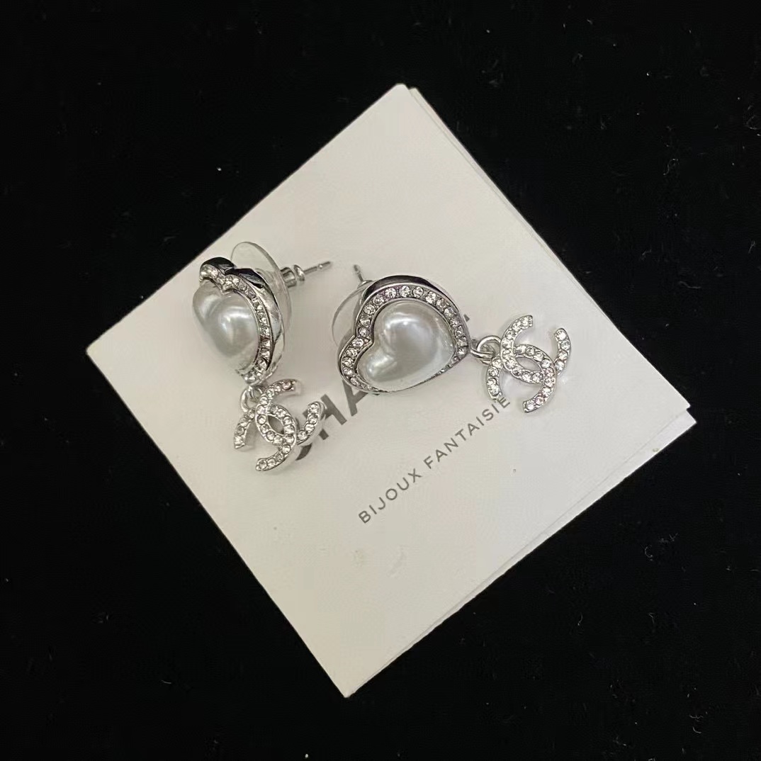 CHANE1 ハート ダブルC ピアス【50％割引+送料無料】