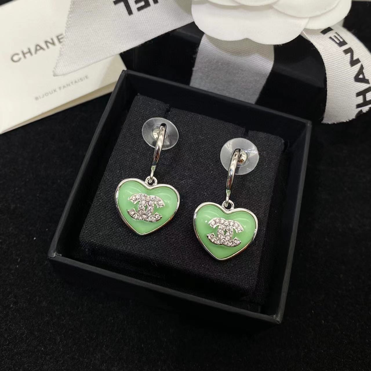 CHANE1 ダブルC ピーチハート ピアス【50％割引+送料無料】