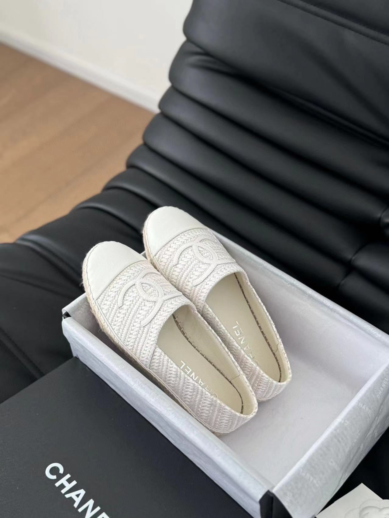 CHANE1 高品質ダブル C ロゴ フィッシャーマン シューズ【50％割引+送料無料】