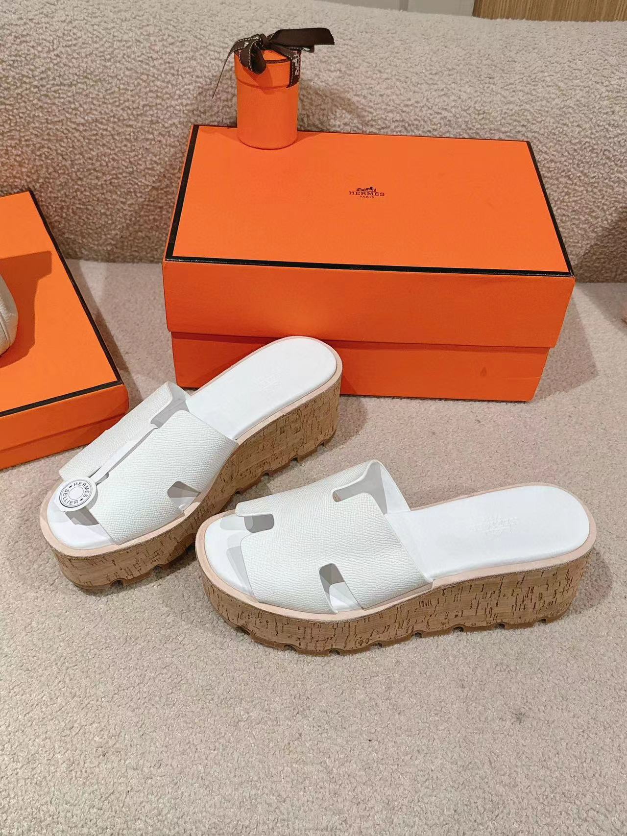 HERME5 高品質牛革厚底スリッパ【50％割引+送料無料】