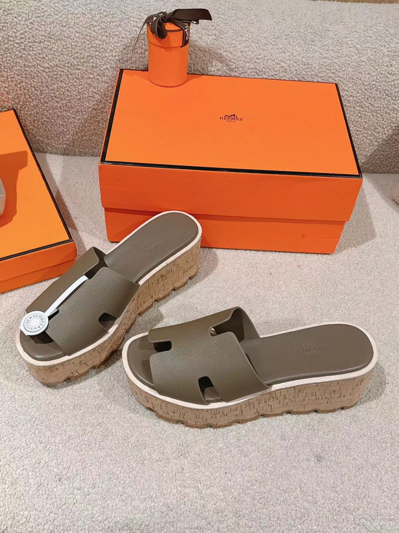 HERME5 高品質牛革厚底スリッパ【50％割引+送料無料】