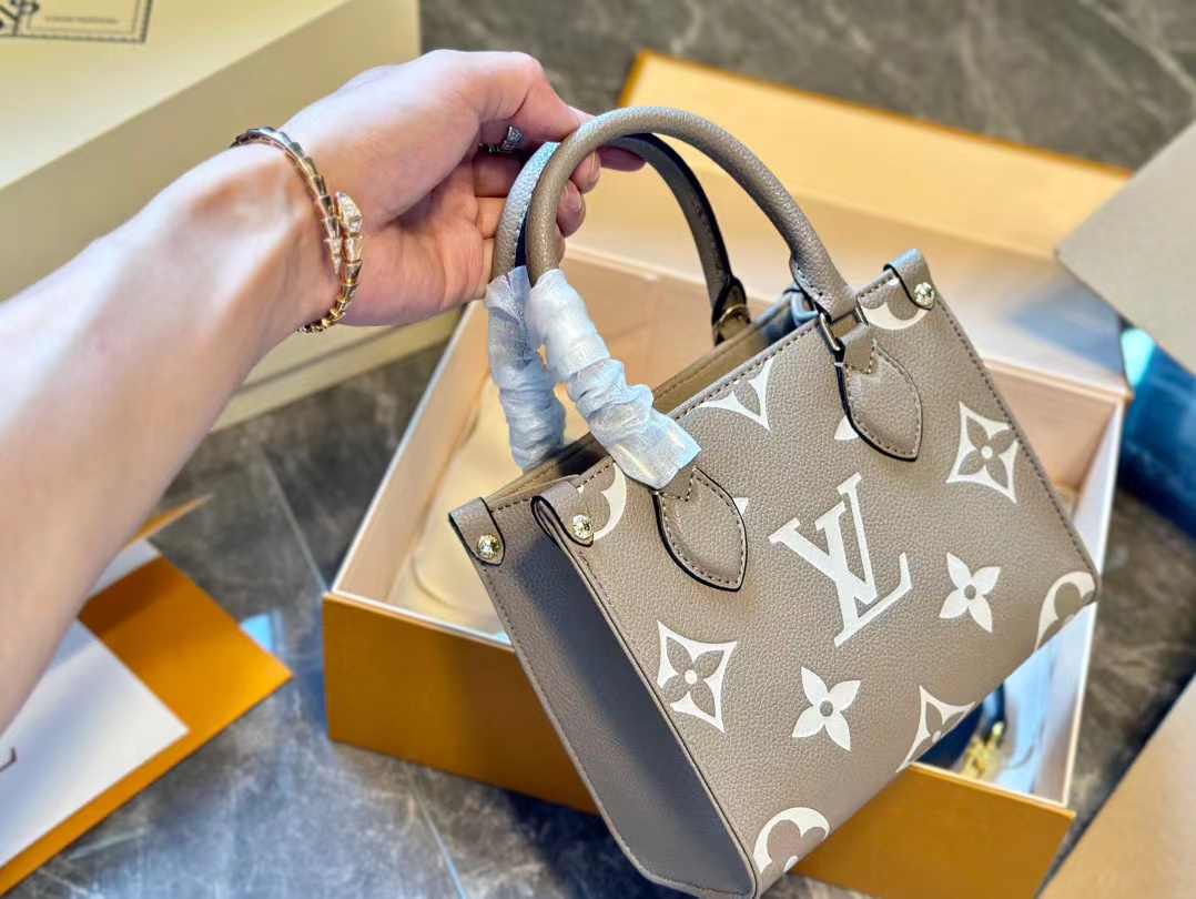 LV Onthego牛革ハンドバッグ【50％割引+送料無料】