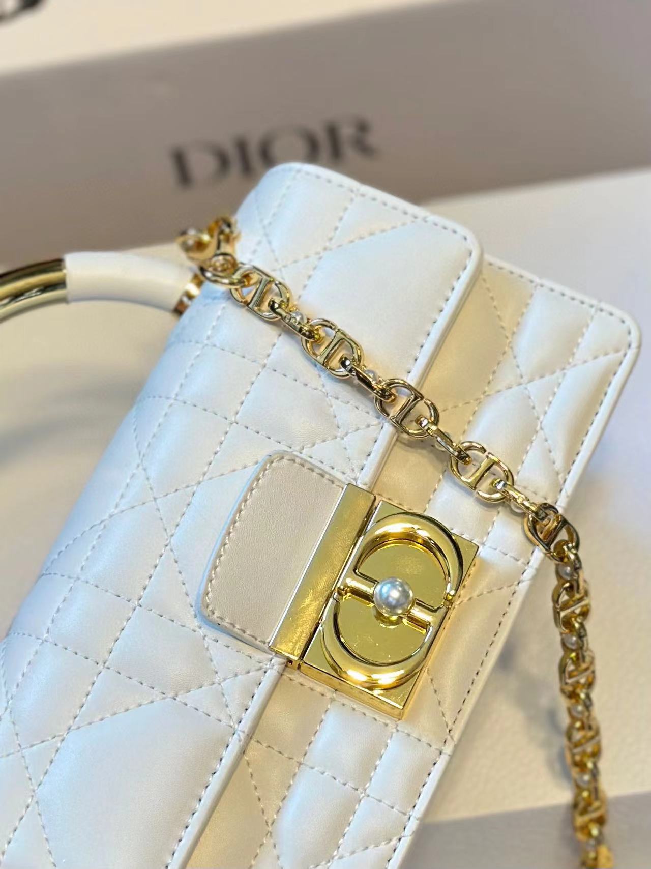 DI0R Angeパールチェーンハンドルバッグ【50％割引+送料無料】