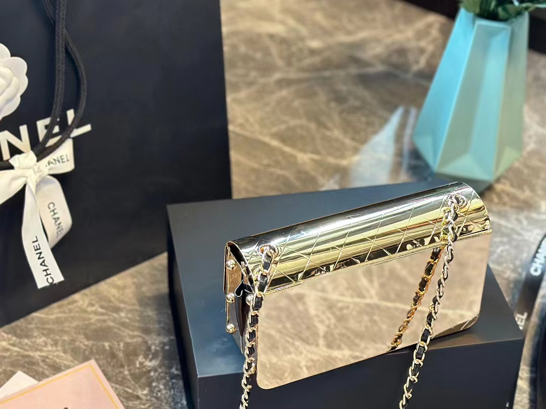 CHANE1 メタルイブニングバッグ【50％割引+送料無料】