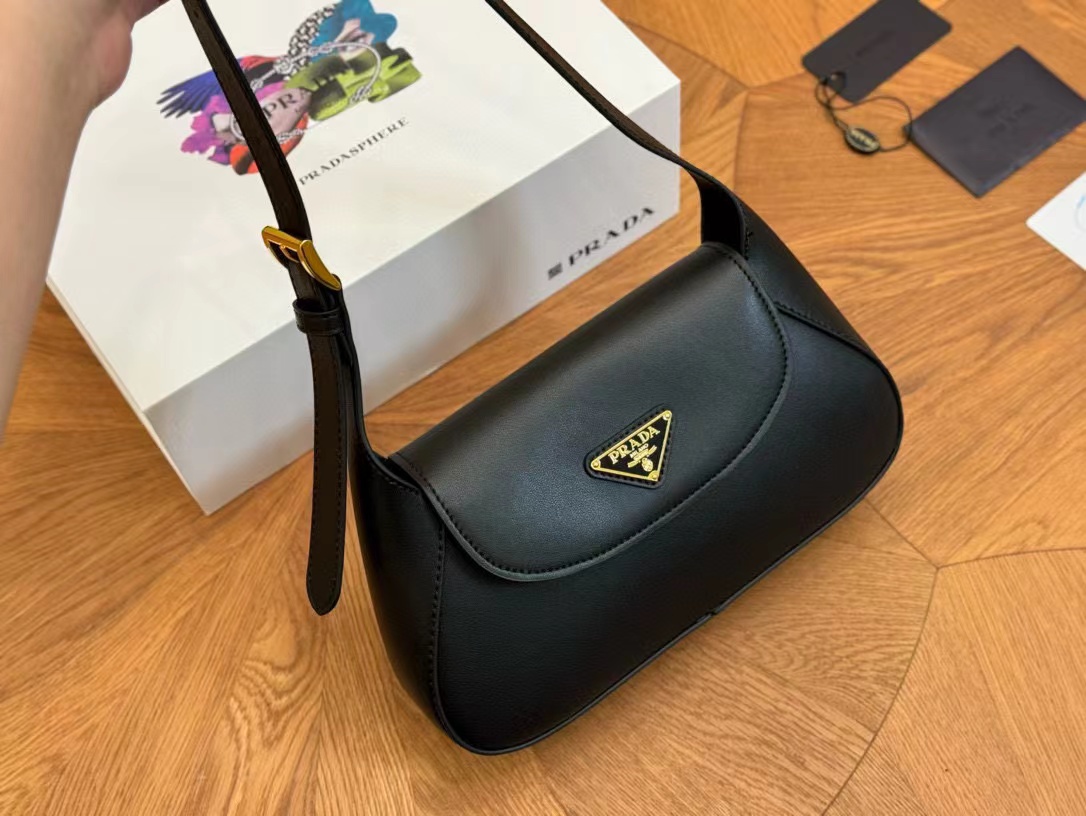 PR4DA 牛革アンダーアームバッグ ccv【50％割引+送料無料】