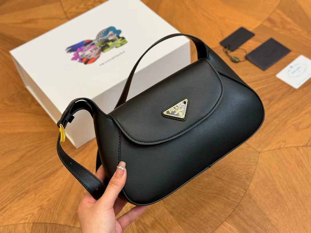 PR4DA 牛革アンダーアームバッグ ccv【50％割引+送料無料】