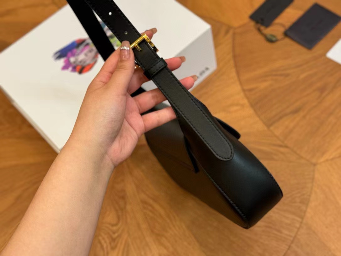 PR4DA 牛革アンダーアームバッグ ccv【50％割引+送料無料】