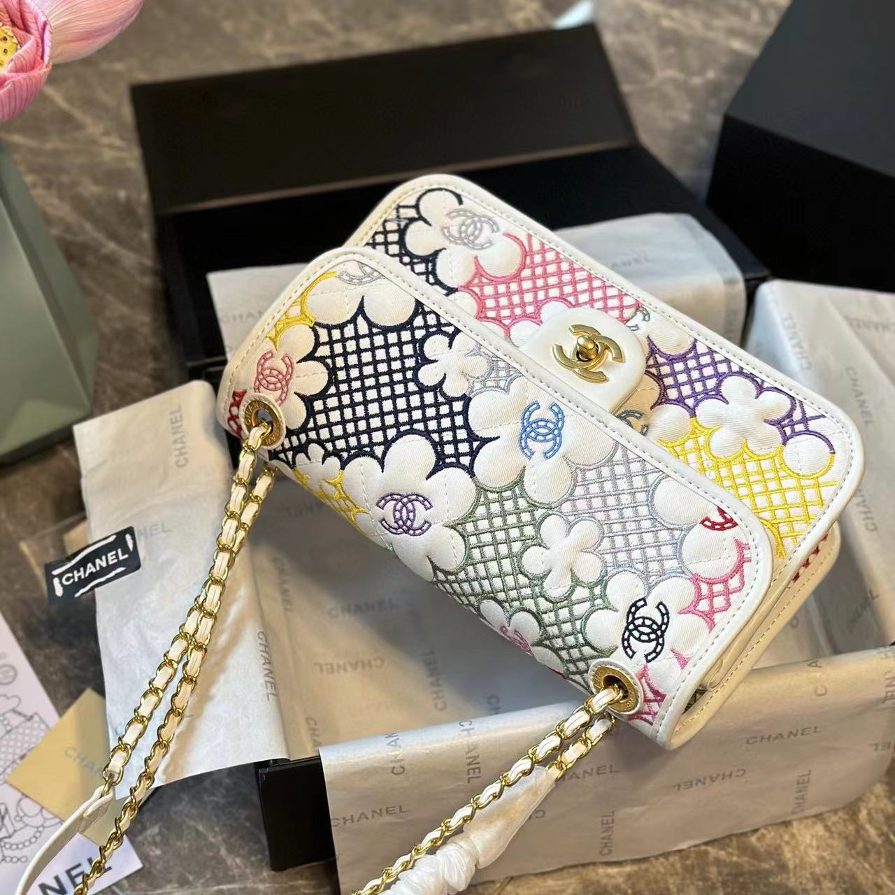 CHANE1 フラワー CF ショルダー クロスボディバッグ【50％割引+送料無料】