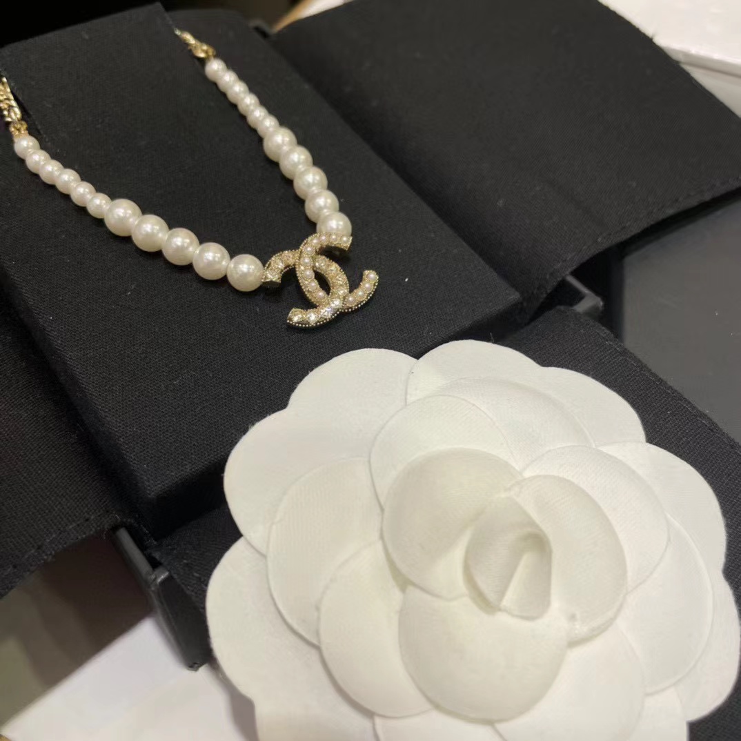 CHANE1 ラージパール ダブルC ネックレス【50％割引+送料無料】