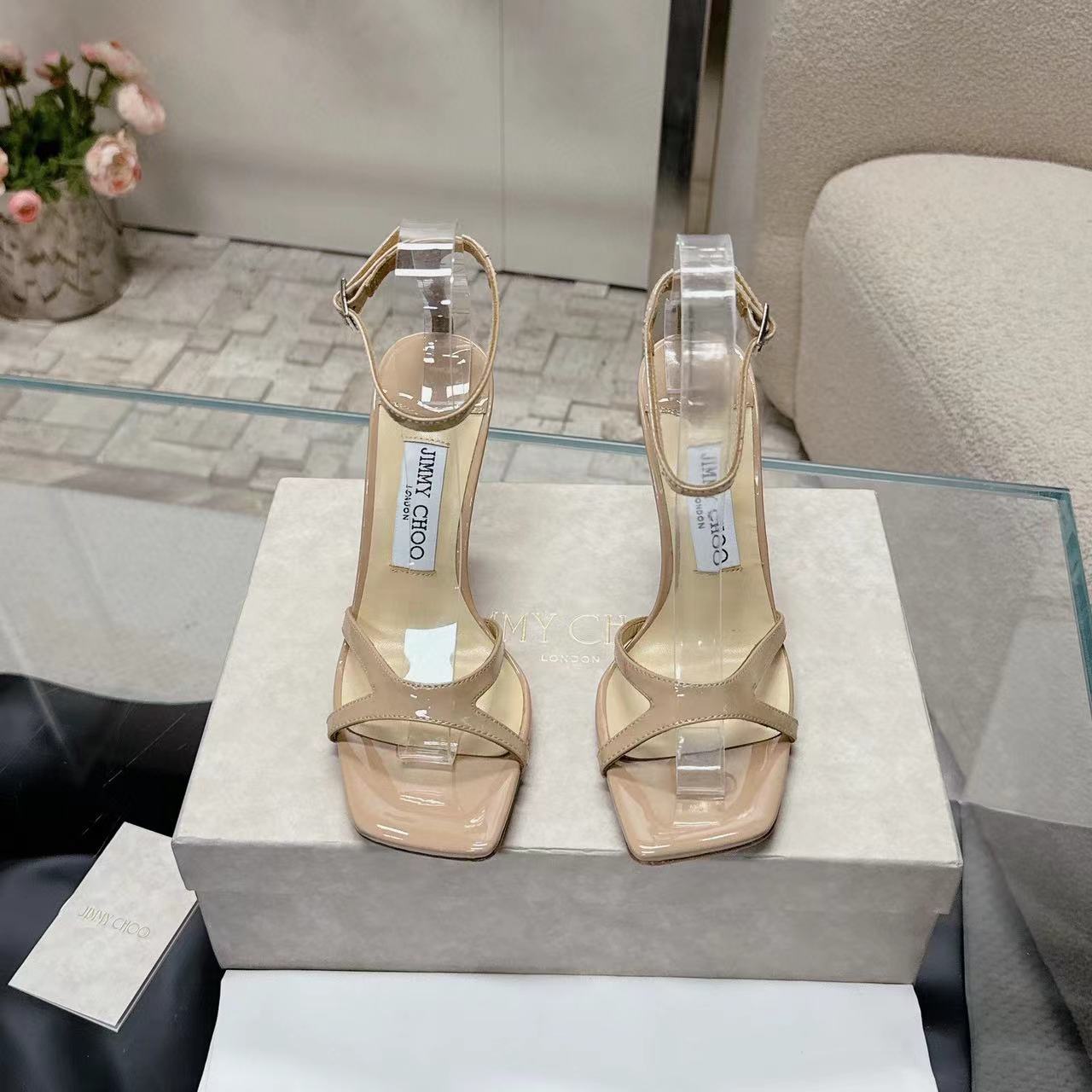 jimmy choo高品質のパテントレザーのハイヒールサンダル【50％割引+送料無料】