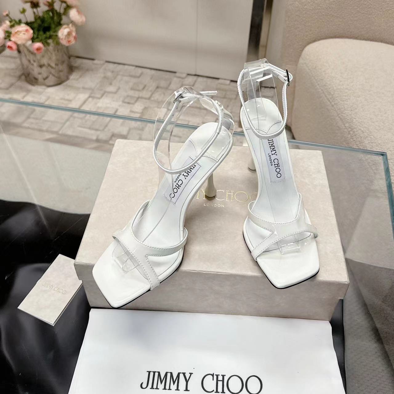 jimmy choo高品質のパテントレザーのハイヒールサンダル【50％割引+送料無料】