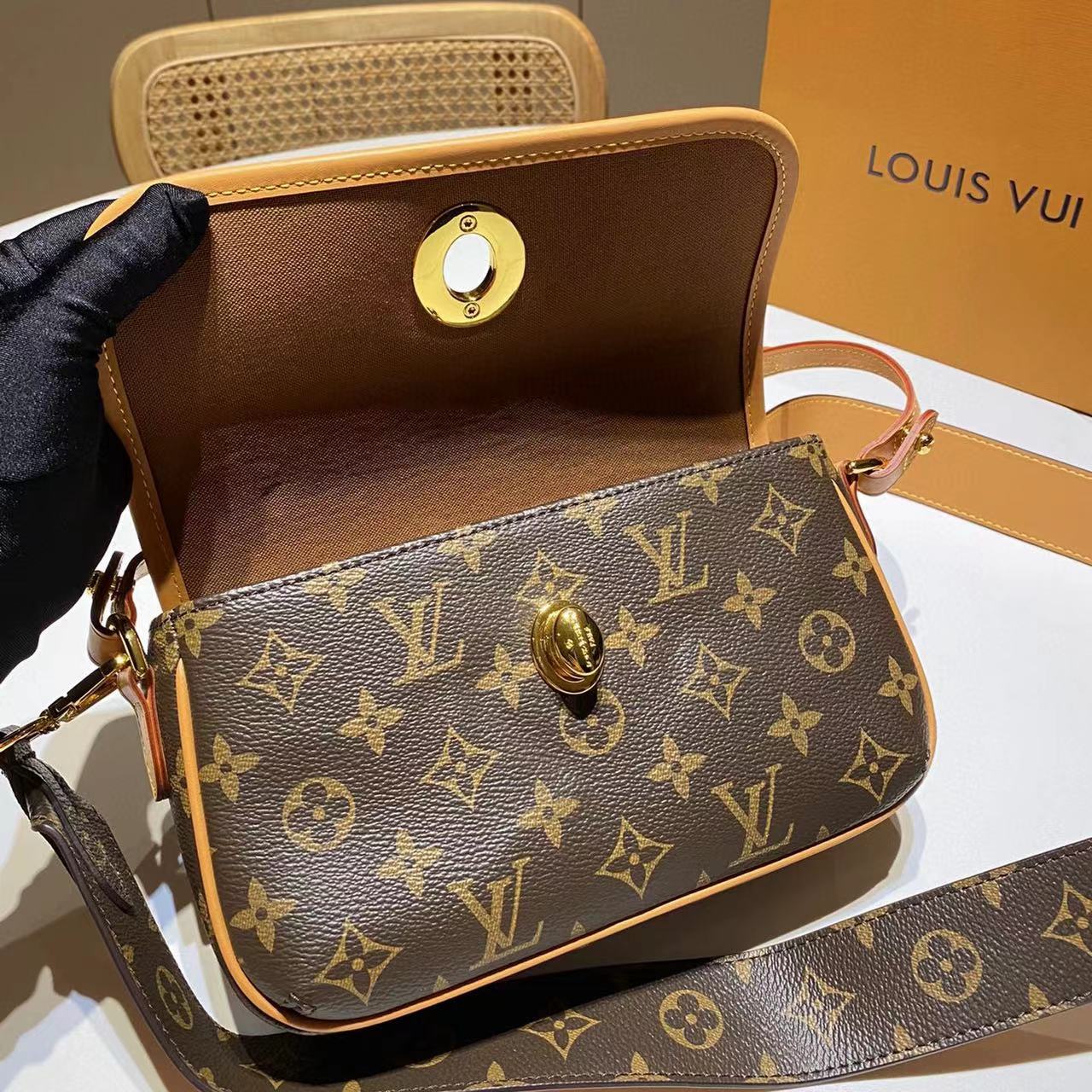 LV高品質老眼ワイドショルダーストラップ脇バッグ【50％割引+送料無料】