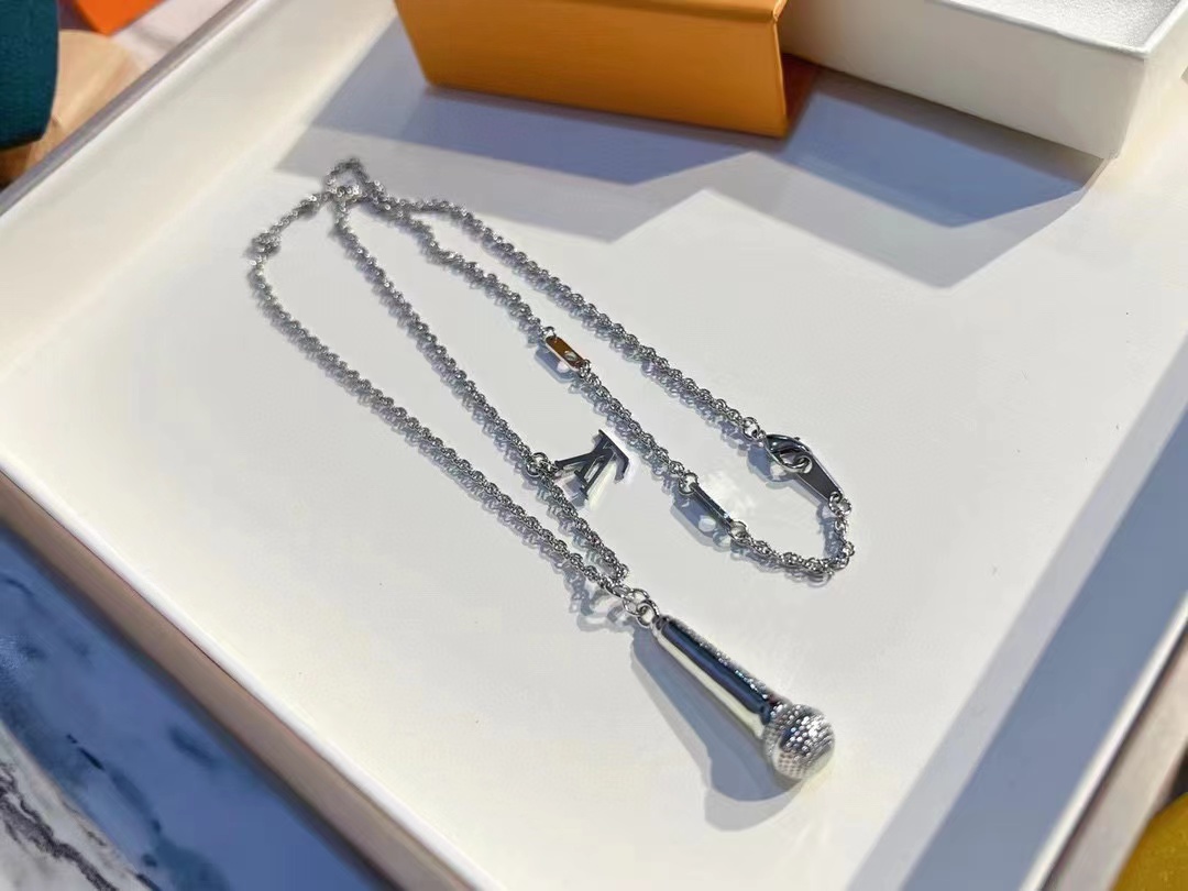 LVマイクロゴ メンズネックレス【50％割引+送料無料】