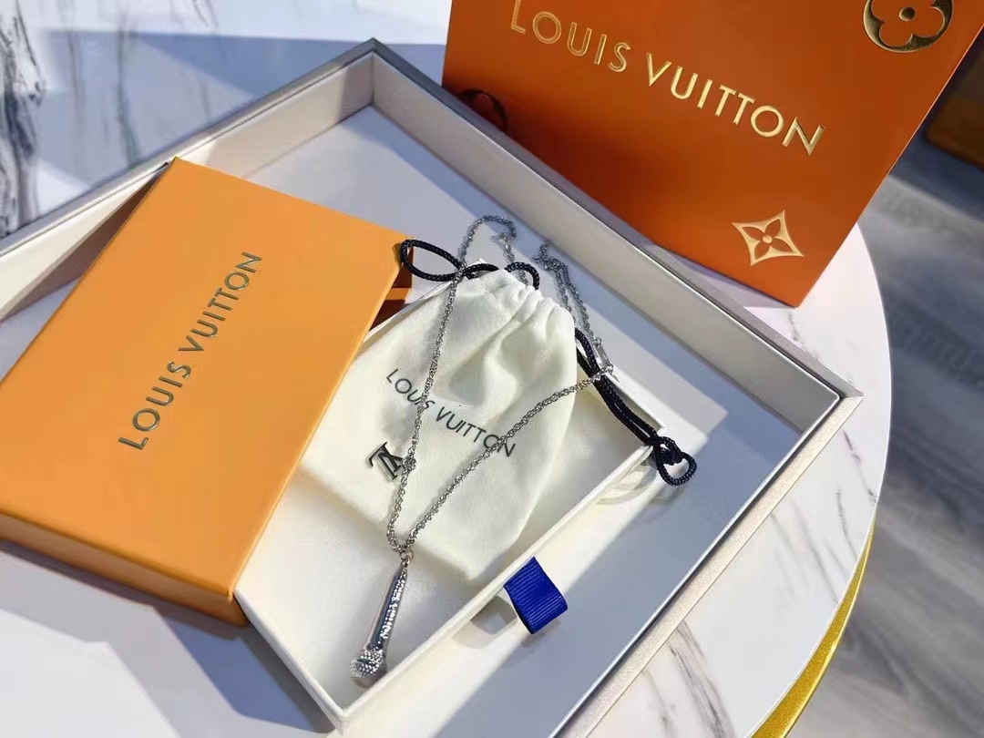 LVマイクロゴ メンズネックレス【50％割引+送料無料】