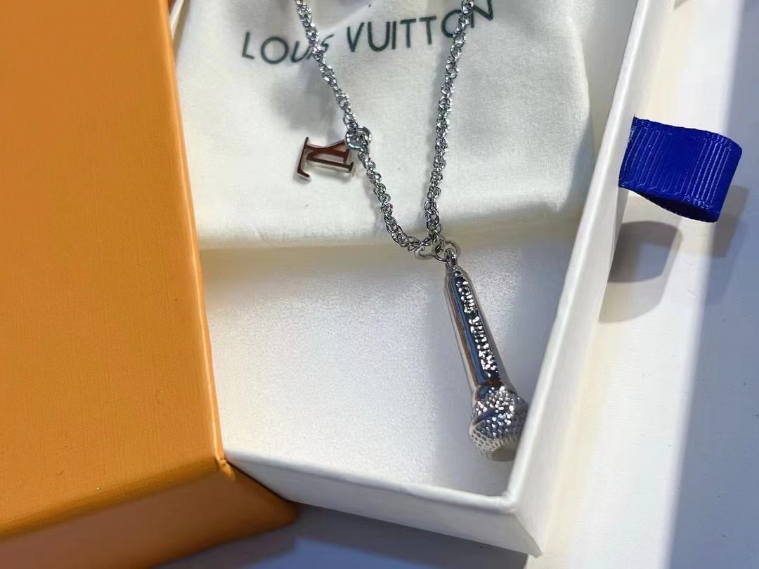 LVマイクロゴ メンズネックレス【50％割引+送料無料】