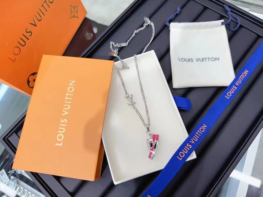 LV シューシェイプ ユニセックス ネックレス【50％割引+送料無料】