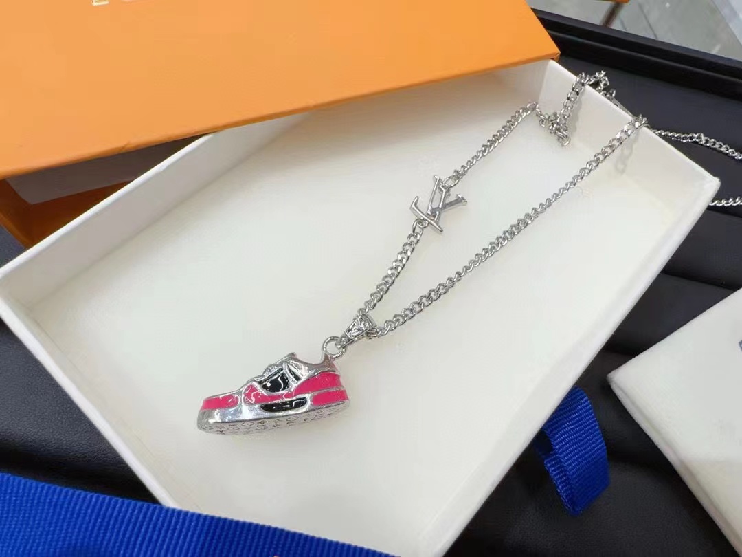 LV シューシェイプ ユニセックス ネックレス【50％割引+送料無料】