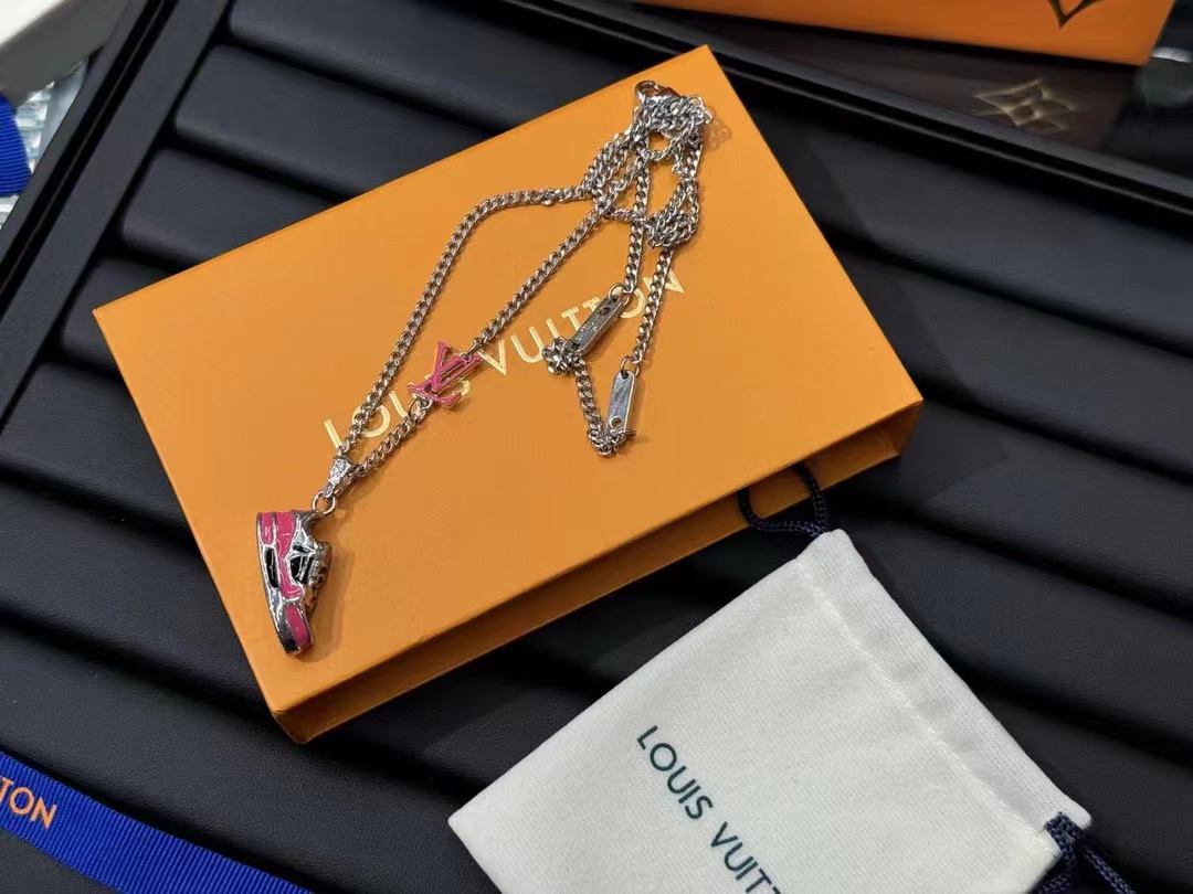 LV シューシェイプ ユニセックス ネックレス【50％割引+送料無料】