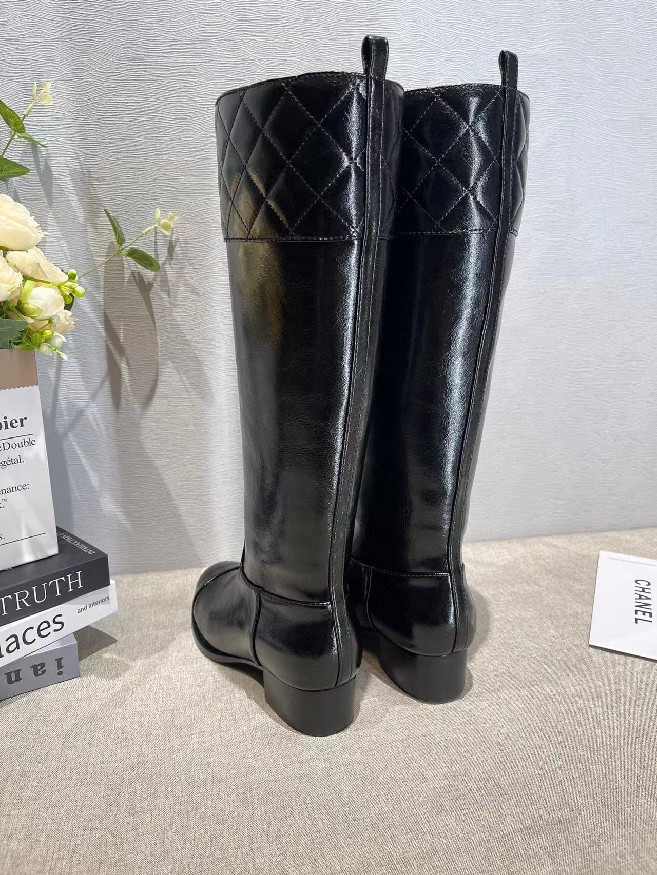 CHANE1 高品質 ダブルC 牛革 ロングブーツ【50％割引+送料無料】