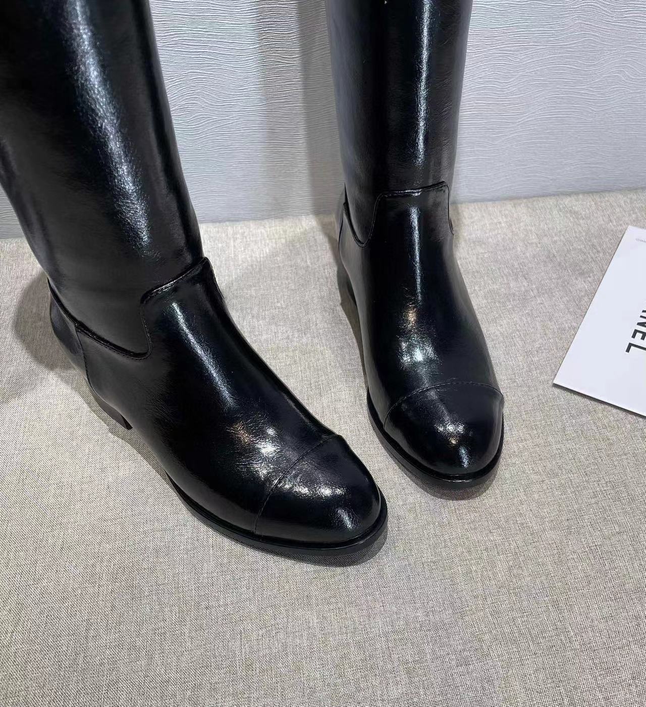 CHANE1 高品質 ダブルC 牛革 ロングブーツ【50％割引+送料無料】