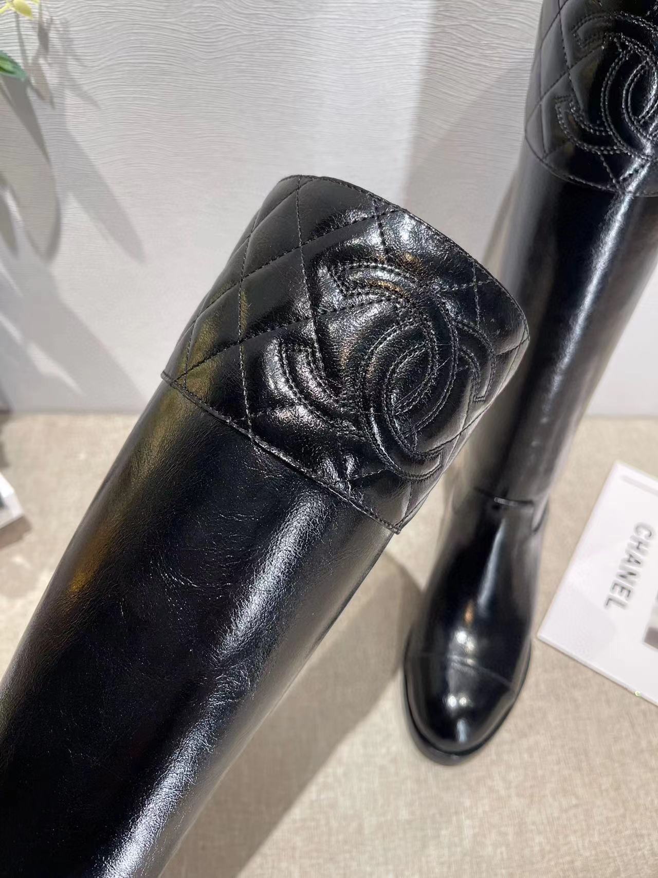CHANE1 高品質 ダブルC 牛革 ロングブーツ【50％割引+送料無料】
