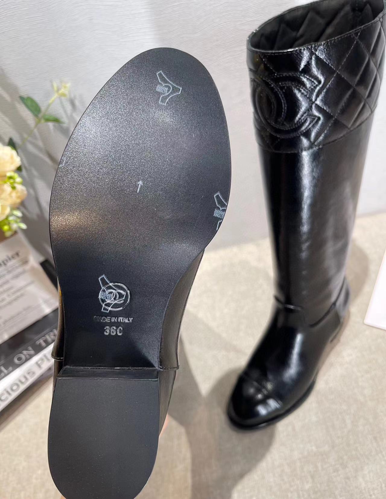 CHANE1 高品質 ダブルC 牛革 ロングブーツ【50％割引+送料無料】