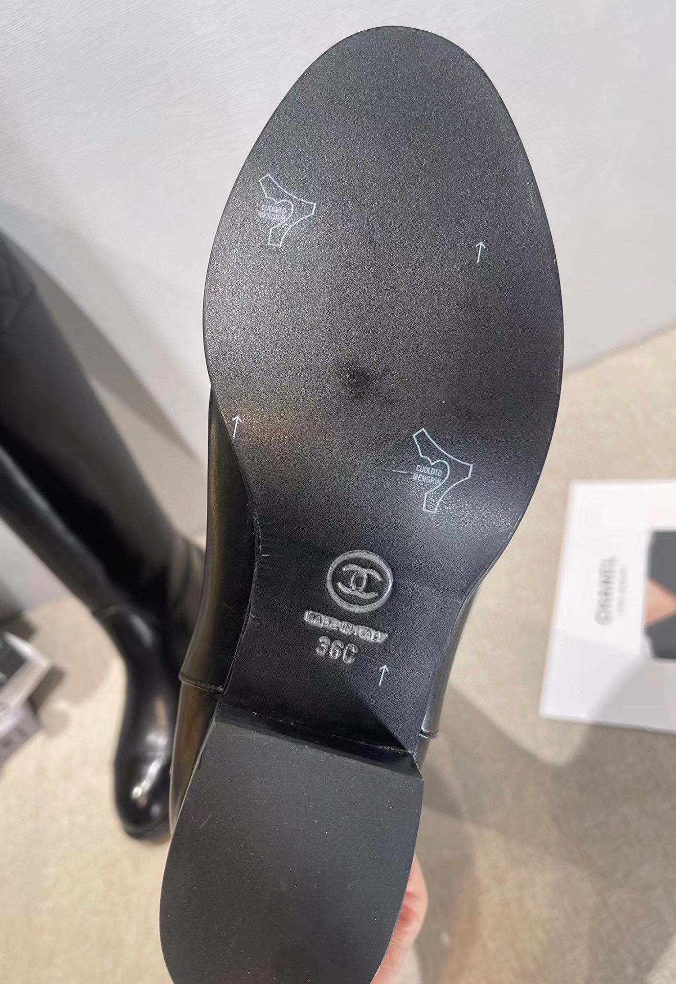 CHANE1 高品質 ダブルC 牛革 ロングブーツ【50％割引+送料無料】