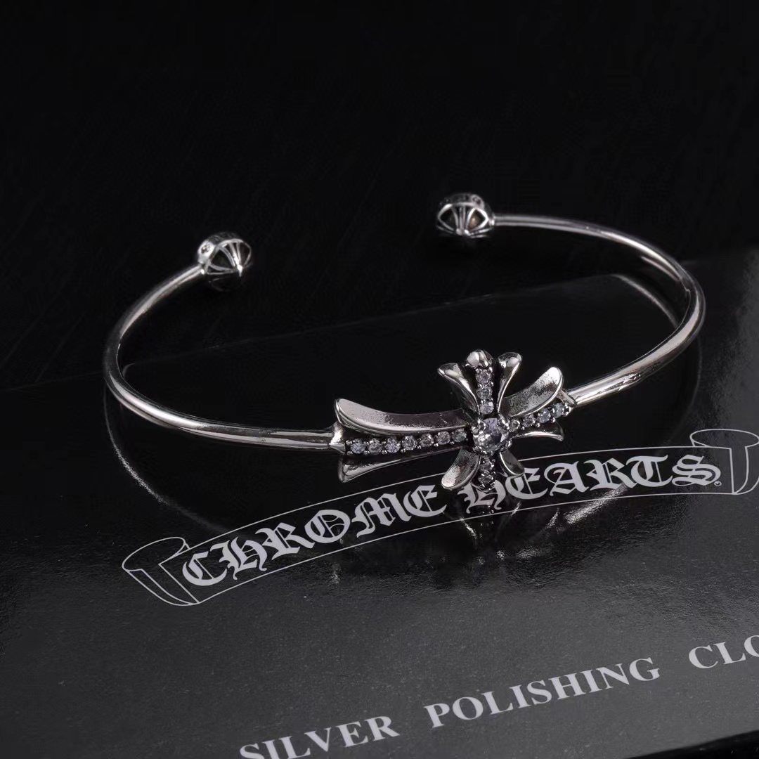 Chr0me Hearts ダイヤモンドクロスブレスレット【50％割引+送料無料】