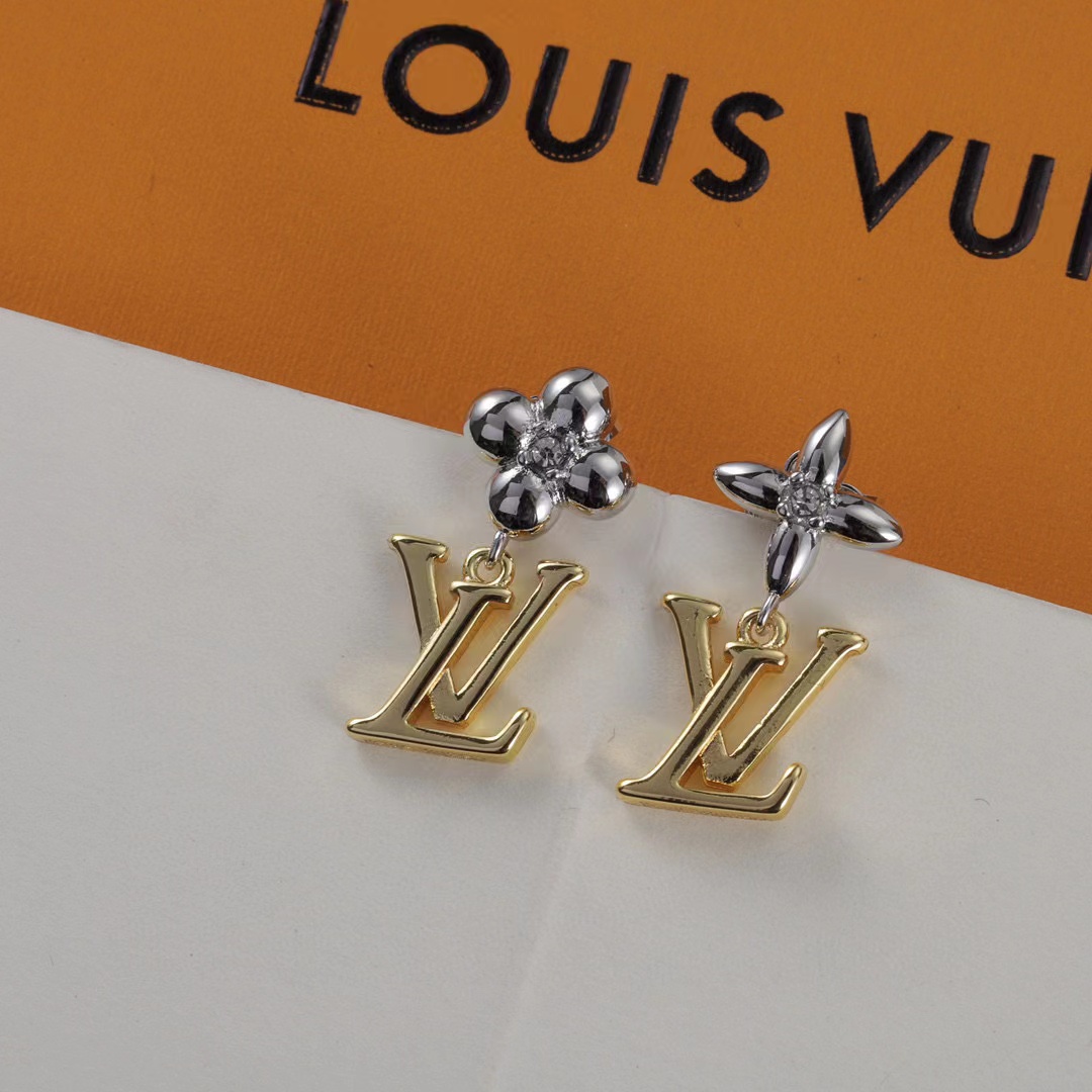 LV四つ葉のクローバー イヤリング【50％割引+送料無料】