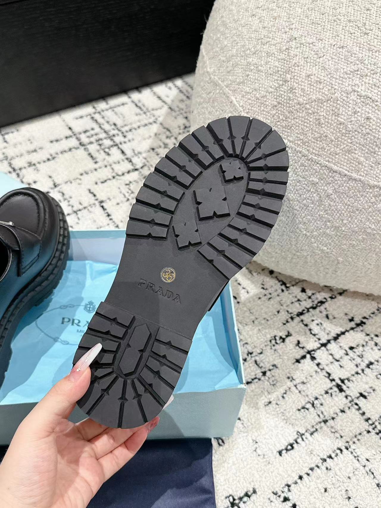 PR4DA高品質トライアングルロゴ プラットフォームローファー【50％割引+送料無料】