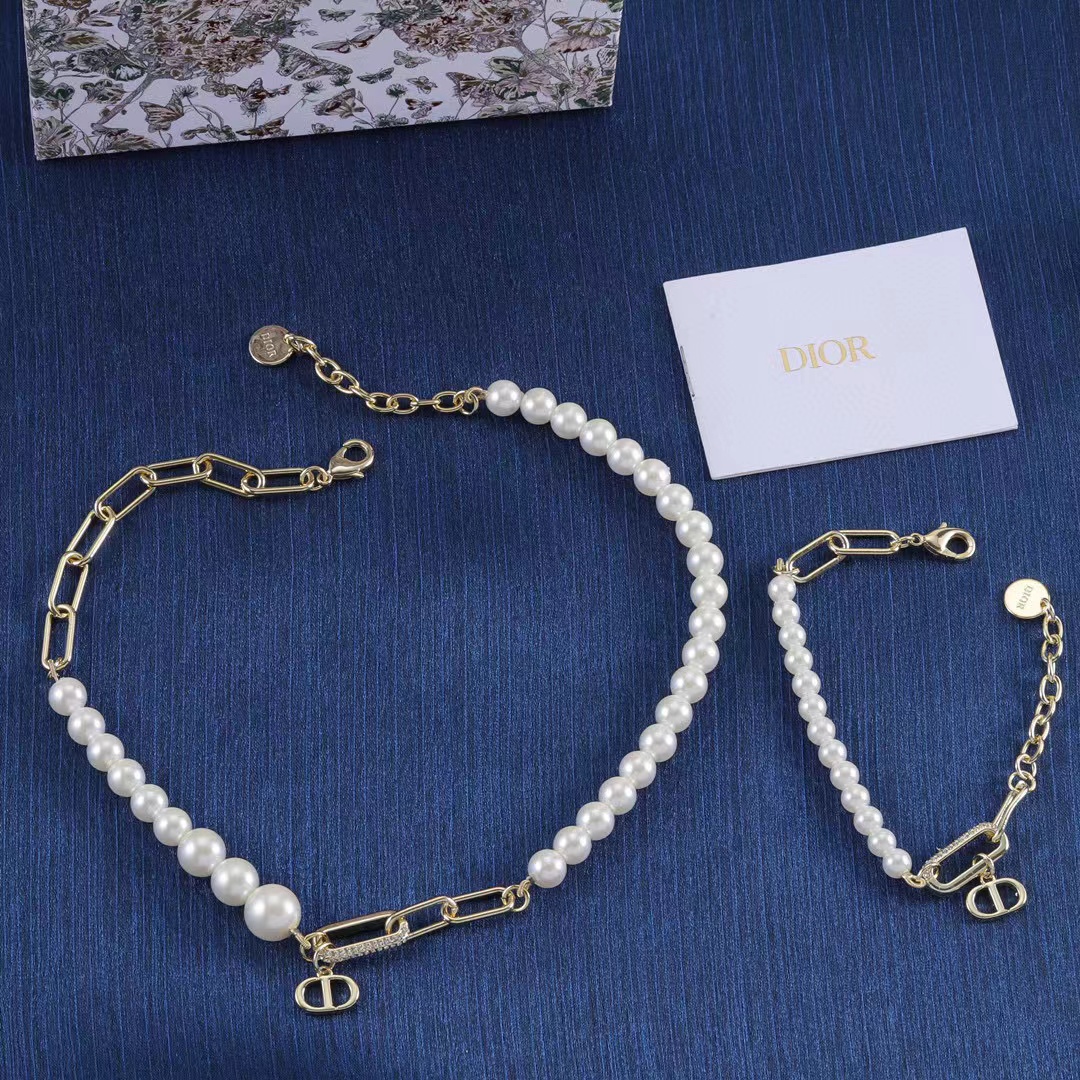 DI0R CD パールネックレス ブレスレット+ネックレス 2点セット【50％割引+送料無料】