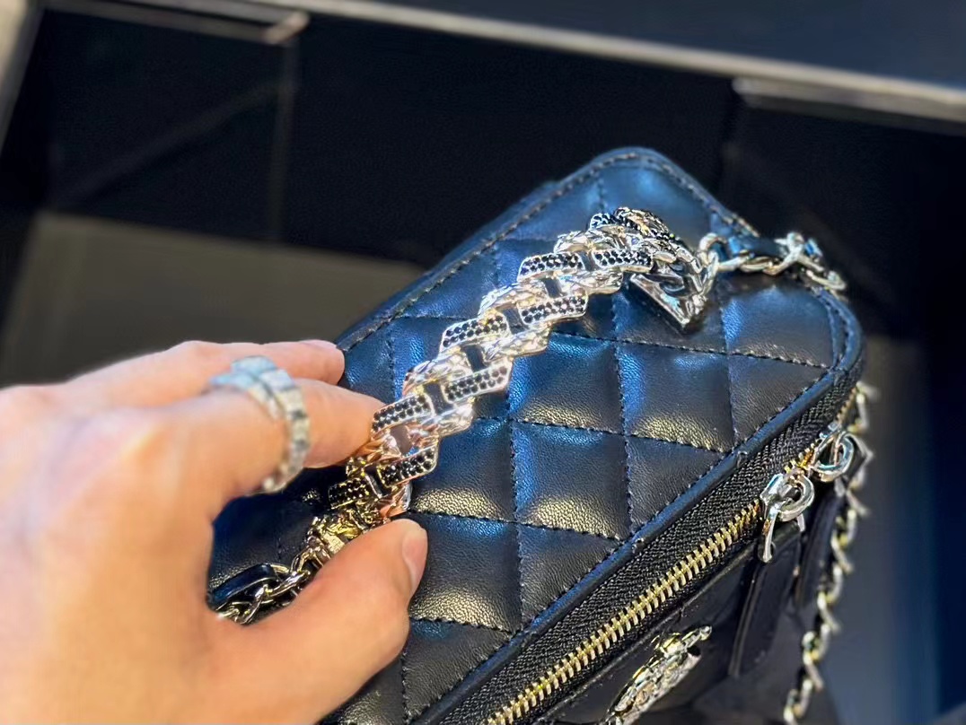 CHANE1 中空織りハンドル ショルダー クロスボディバッグ【50％割引+送料無料】