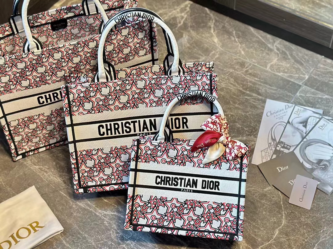 DI0R新作刺繍プリントトートバッグ【50％割引+送料無料】