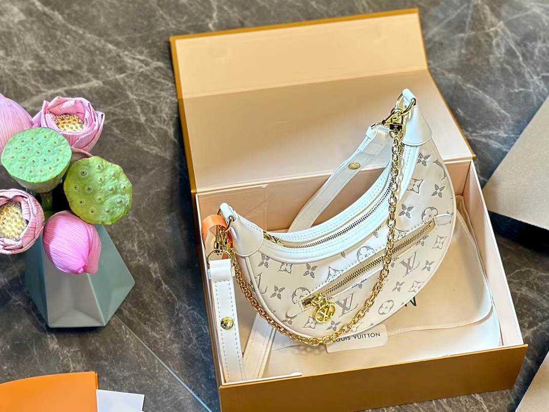 LV vintage チェーン脇の下バッグ【50％割引+送料無料】