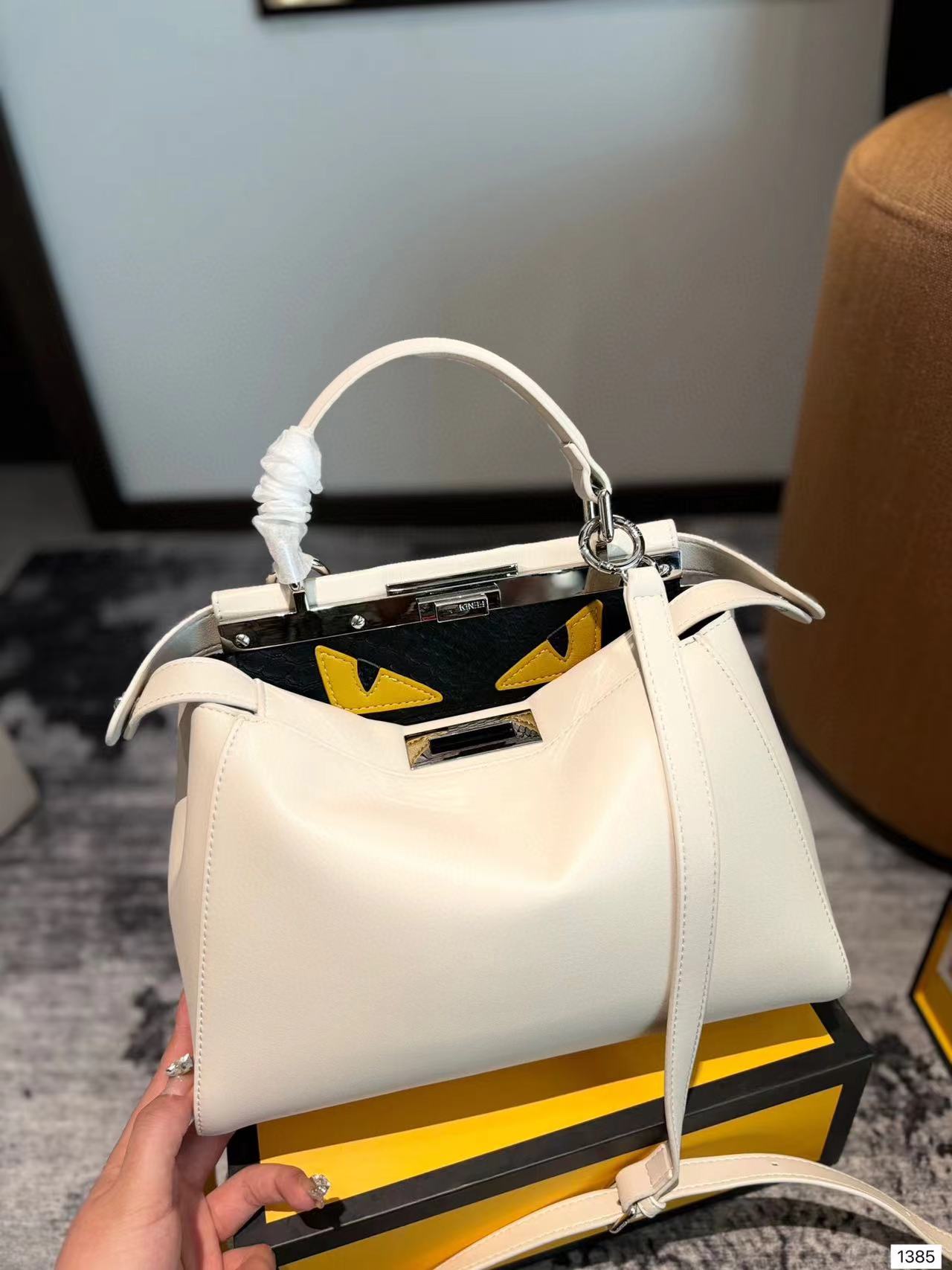 FEND1 リトルモンスター ハンドバッグ【50％割引+送料無料】