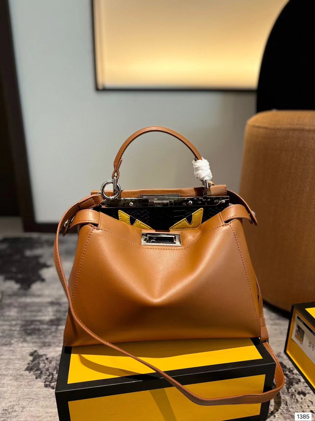 FEND1 リトルモンスター ハンドバッグ【50％割引+送料無料】