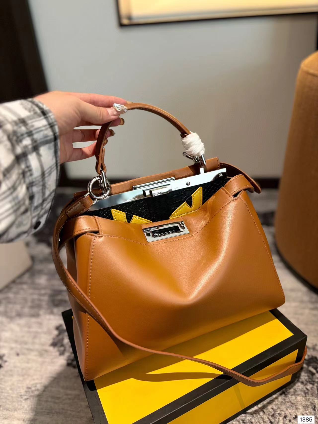 FEND1 リトルモンスター ハンドバッグ【50％割引+送料無料】