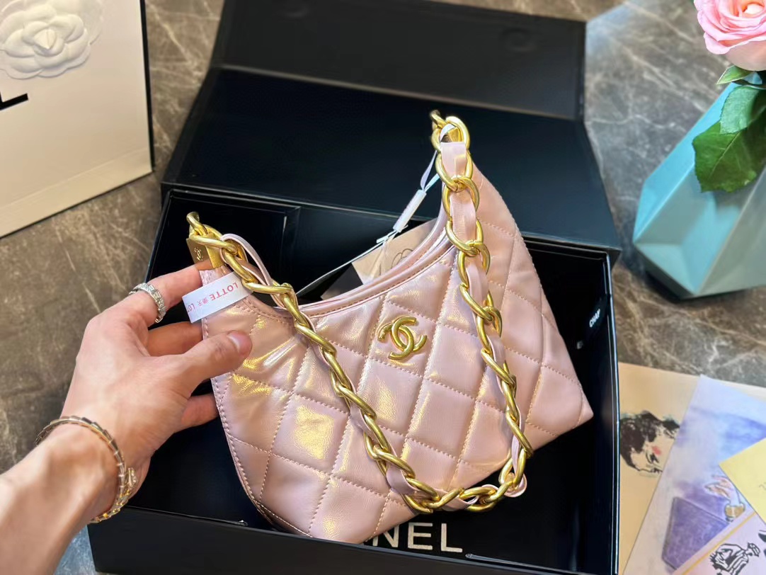 CHANE1 Hoboパテントレザーのアンダーアームバッグ【50％割引+送料無料】