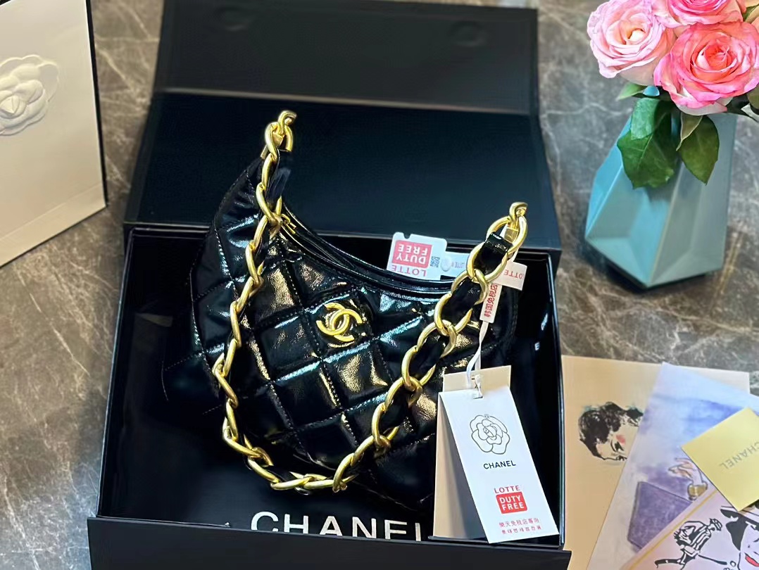 CHANE1 Hoboパテントレザーのアンダーアームバッグ【50％割引+送料無料】