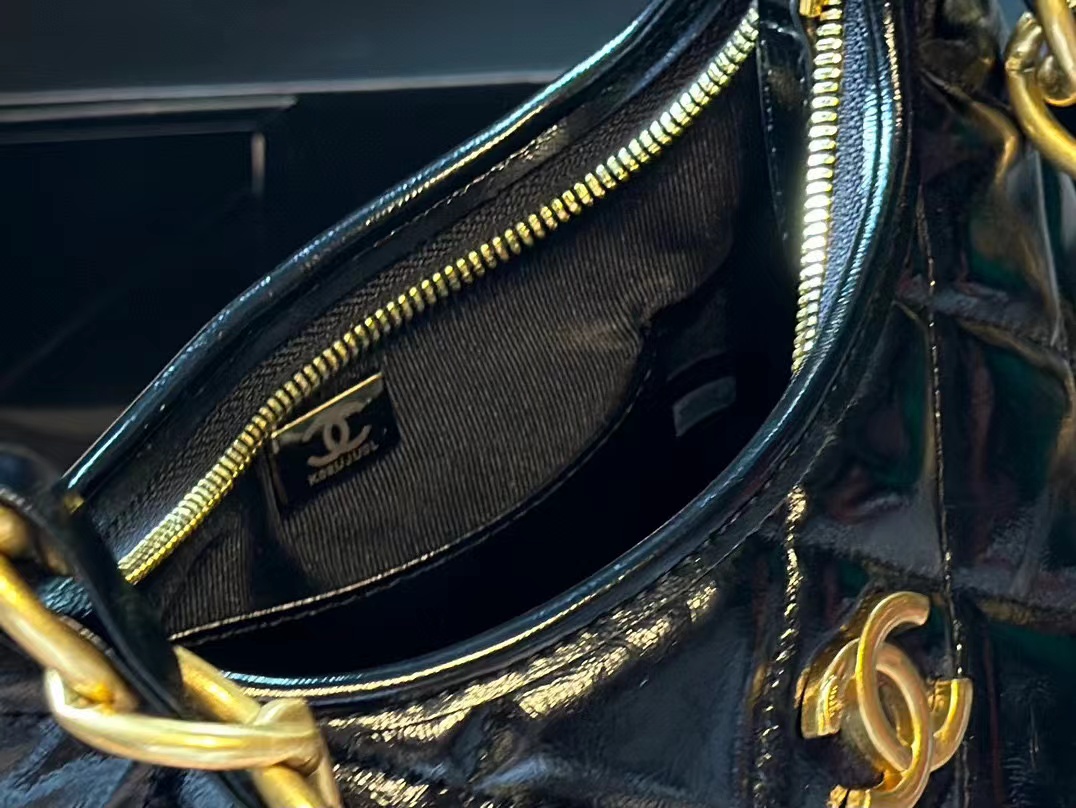 CHANE1 Hoboパテントレザーのアンダーアームバッグ【50％割引+送料無料】