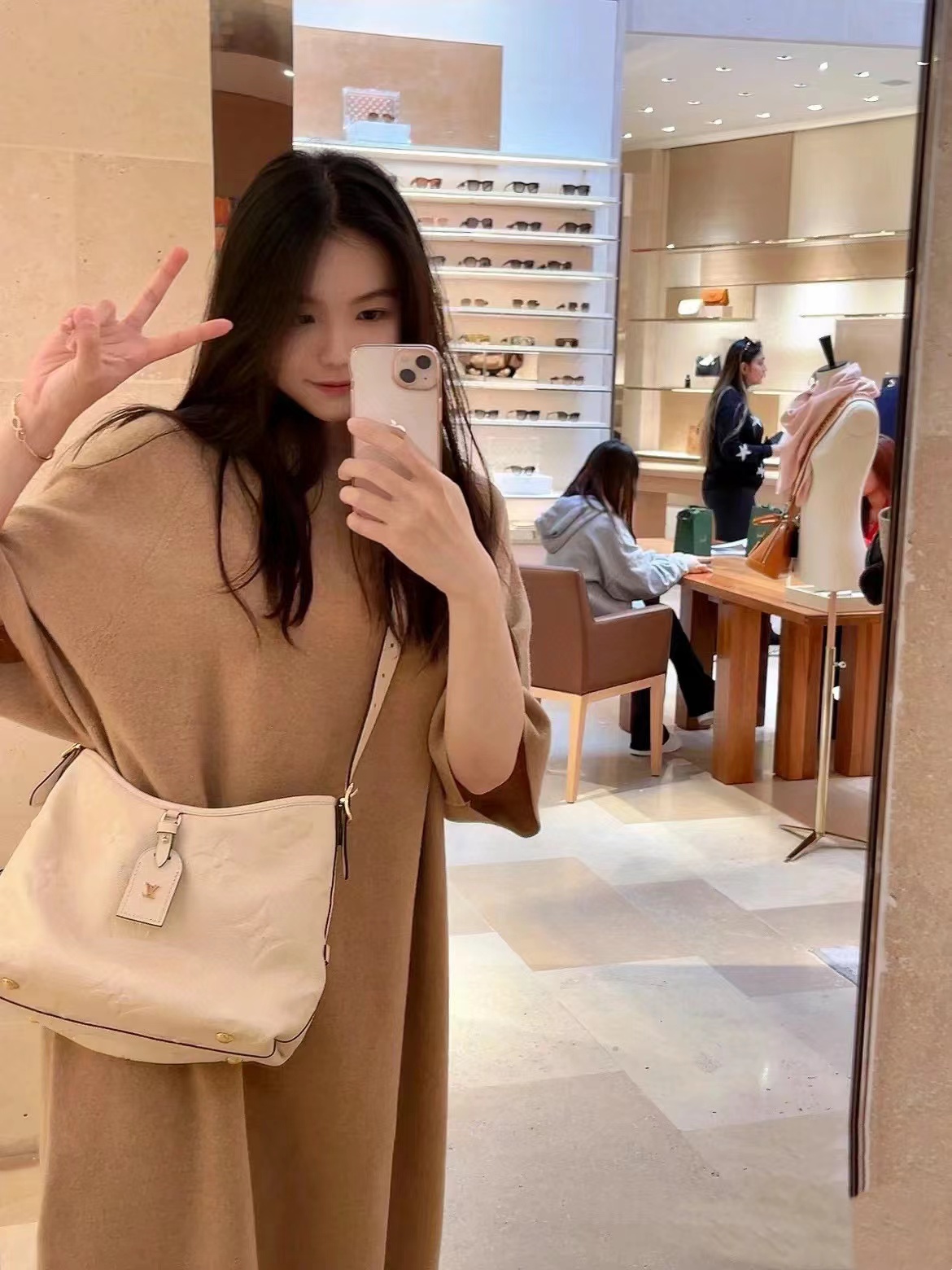 LV CarryAll プリント脇の下バッグ【50％割引+送料無料】