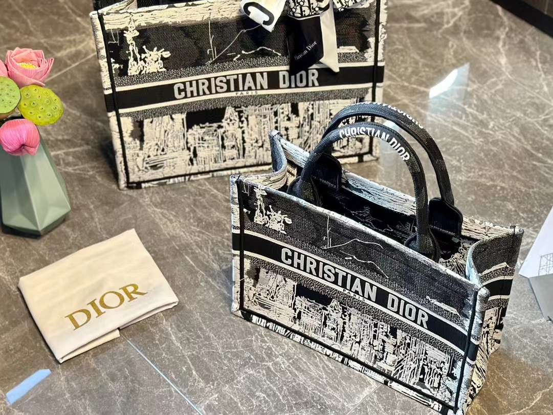 DI0R 刺繍トートバッグ【50％割引+送料無料】