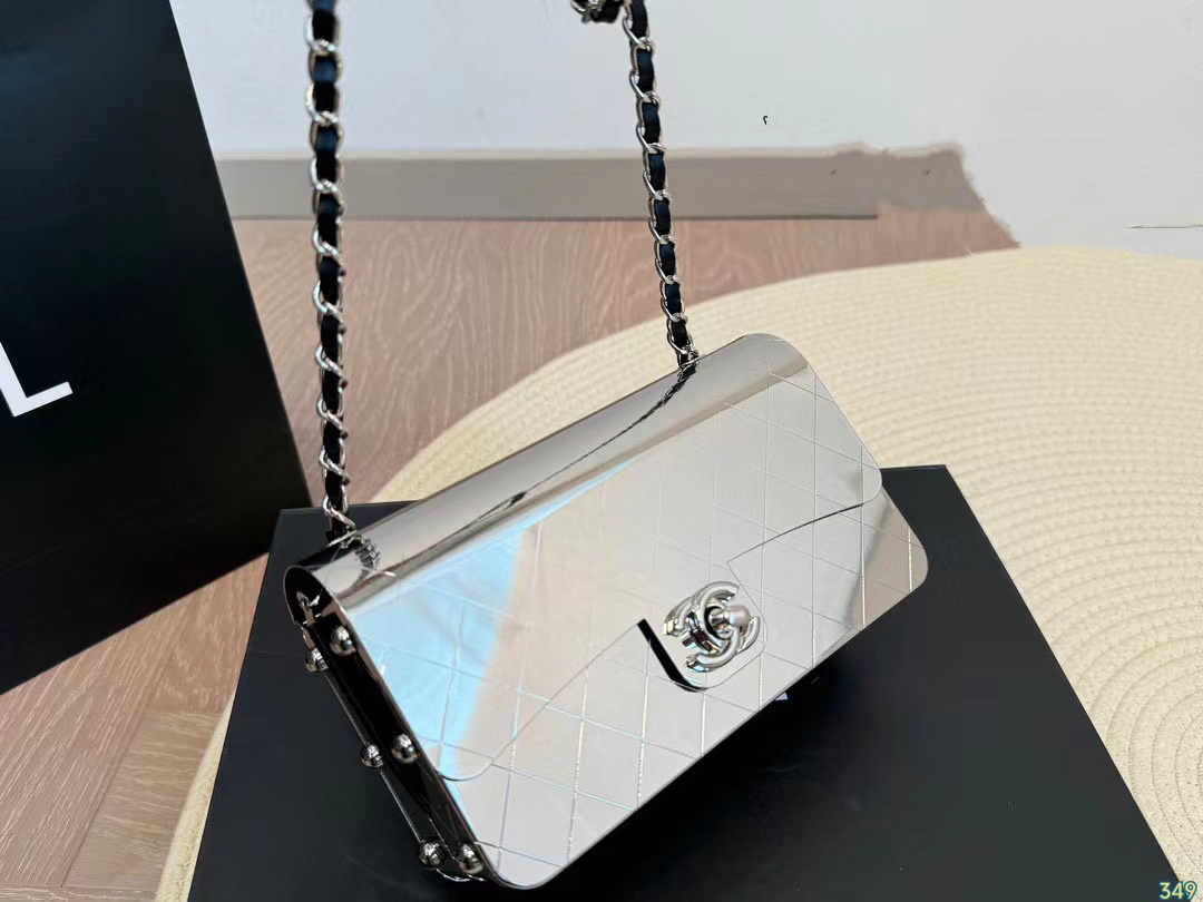 CHANE1 cf メタルチェーンバッグ【50％割引+送料無料】