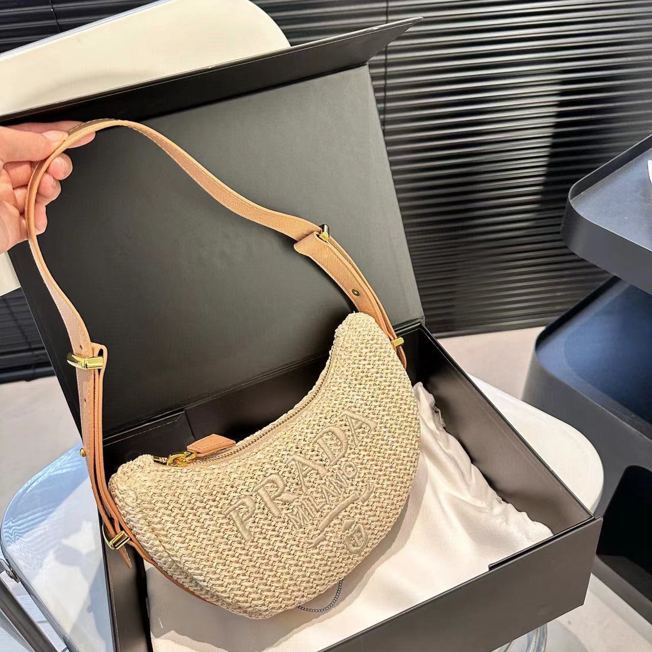 PR4DA 編み込み脇下バッグ【50％割引+送料無料】